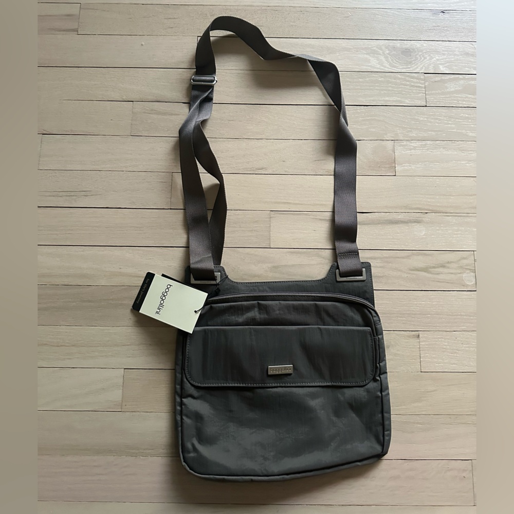 Baggallini Gray Crossbody Bag